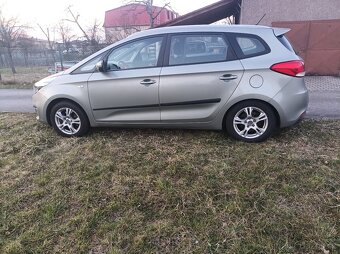 Kia Carens 1,6 GDI - 2