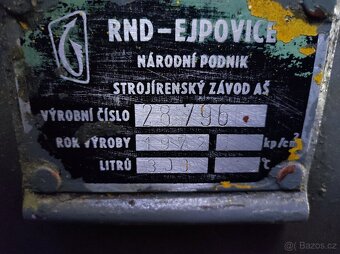 Kompresor na 300l zásobník - 2