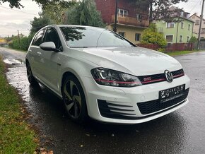 Volkswagen Golf GTI Performance 2.0 TFSi DSG - 2