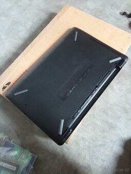 vyměním tento notebook na tablet Lenovo M9 64 úlo RAM  + HDD - 2