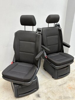 Sedadla Otočná Vw Multivan T6 Isofix Výborný stav - 2