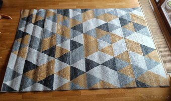 Designový koberec 200 cm x 300 cm - 2