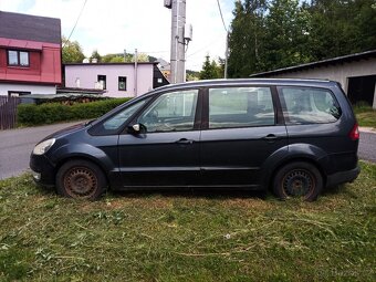 Prodám nepojízdný Ford Galaxy 2.0 TDCi 96 kW 7 míst - 2