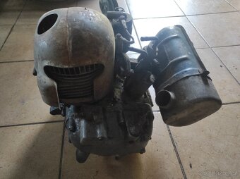 Motor Manet , Tatran + nhradní díly - 2
