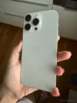 iPhone 15 Pro Max 256 GB - 2