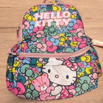 Krásný čtyř dílný set batůžek Hello kitty - 2
