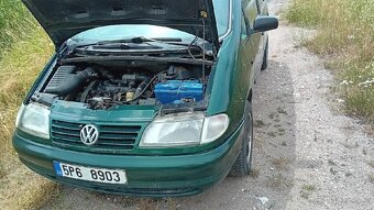 VW Sharan 1,9 tdi 81kw Automat NA DÍLY-OPRAVU - 2