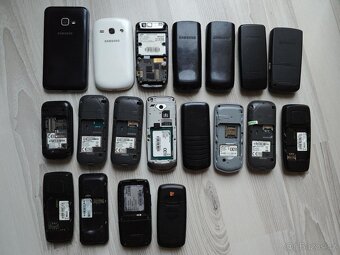 Sada mobilů značky Samsung - 2 - 2