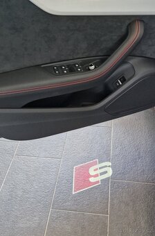 Audi A4 Avant 40TDI Quattro S-Line 90km Matrix DPH - 2