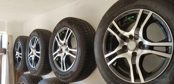 Prodám 4 ks kompletní litá kola na Renault Megan II - 2