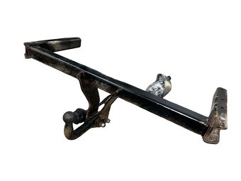 Tažné zařízení pevné Audi Q5 8R r.v. 2010 - 2