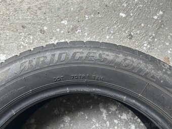 Zimní pneu 205/60/17 Bridgestone - 2