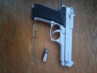 Plynová pistole Bruni - 2