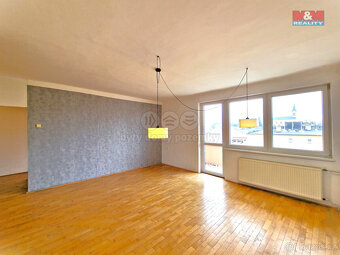 Prodej rodinného domu 8+2, 250 m², Neplachovice - 2