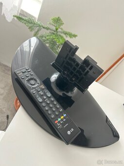 Televize LG 65 cm - 2