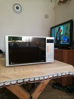 Prodám mikrovlnou troubu LG - 2