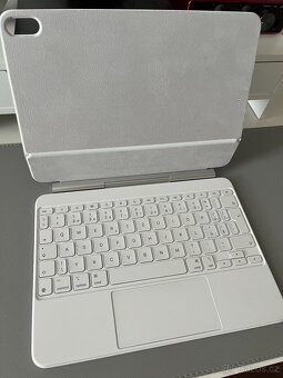 iPad Air 11” M2 128 GB Wi-Fi + Magic Keyboard + Smart Folio - 2