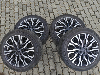 Mazda CX60 - Alu kola Michelin 235/50 R 20 zimní - 2