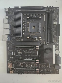 ASUS Pro WS X570-ACE - 2