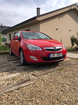 Opel Astra J1.6i 85kw - 2