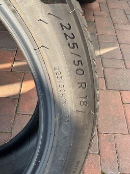 Prodám letní pneu Michelin Primacy 4 225/50/R18 - 2