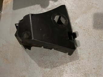 BMW E39 díl 51718235607 - 2