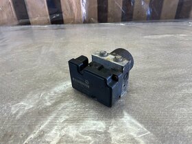 ŘÍDICÍ JEDNOTKA ABS 1K0614117AC - 2