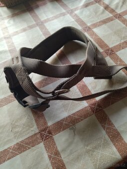 POSTOJ - KŠÍRY A BEZPEČNOSTNÍ PÁS NA PSA - 2
