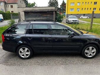 Škoda Octavia 2 1.6 TDi elegance - 2
