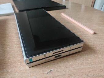 Samsung Galaxy Fold 6 1TB white + S-pen a obal - 2