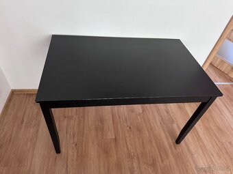 IKEA LERHAMN černý dřevěný jídelní stůl - 2