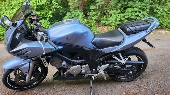 SUZUKI SV 650s - 2