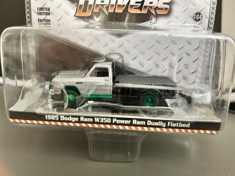GreenLight Dodge Ram W350 1985 (Green Machine) - 2