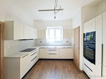 Prodej nově zrekonstruovaných zděných bytů - 2