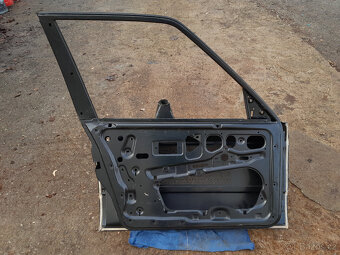 Nové LP dveře BMW E30 - 2