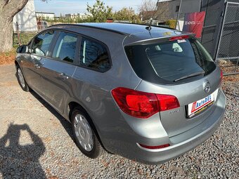 Opel Astra 1,7 CDTi Serviska, Aut.Klima, Nosič - 2
