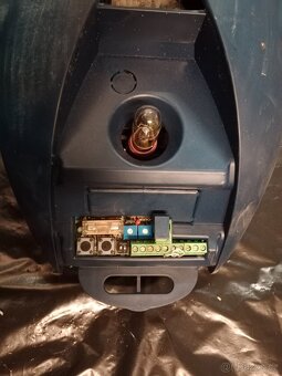 Pohon garážových vrat - 2