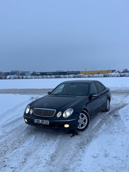 Mercedes-Benz W211 - 2