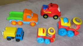 Hračky, autíčka, mašinky - 2