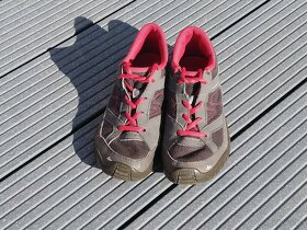 Sportovní boty DECATHLON vel.34 - 2