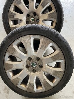 Alu kola 17 + pneu 225/45/17 - 1500 kč za vše - 2