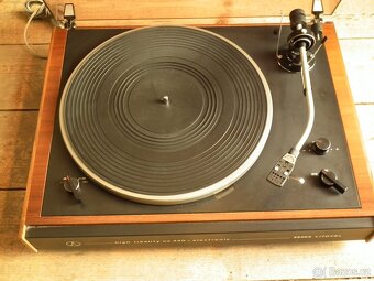 GRAMOFON TESLA NC 440 - 2