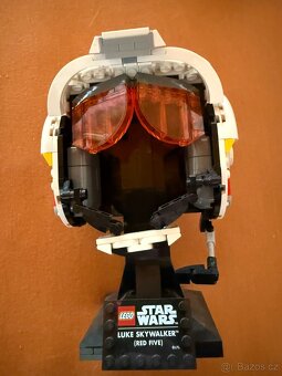 LEGO 75327 Helma Luka Skywalkera (Red Five) - 2