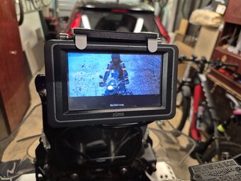 Navigace Garmin ZUMO 600 - 2