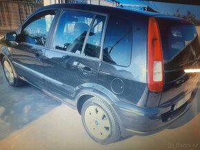 ford fusion 1.4 16v 59kw rv2009 cerna metaliza - 2