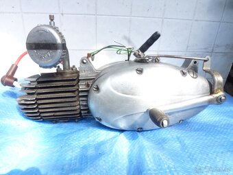 Jawa 550 motor - 2