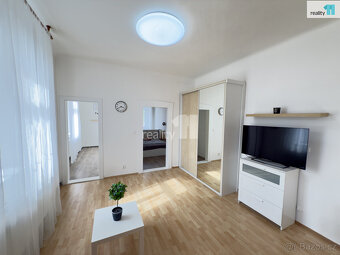 Pronájem bytu 3+kk, 56,2 m², ul. Táborská, Praha 4 - Nusle - 2