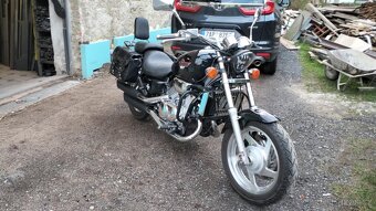 Honda Magna 750 - 2