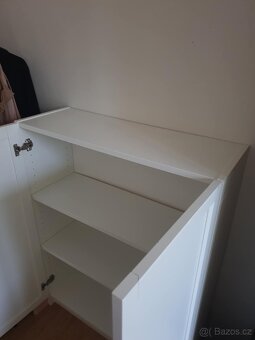 Ikea bílá knihovna/skříňka Billy Oxberg - 2