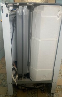 Závěsný plynový kotel s vestavěným zásobníkem - 2